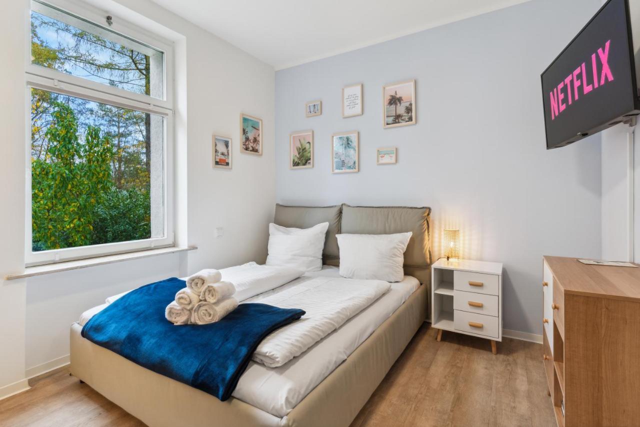 Vorstadtoase - 2 Personen - Eichwalde, Naehe Ber - Queensize-Bett, Netflix, Parken Exterior photo